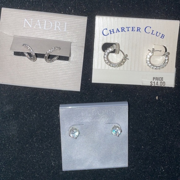 Earring bundle - Picture 2 of 7